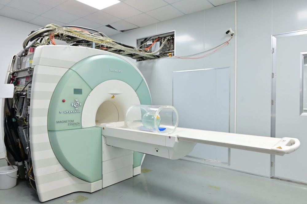 MRI-SIEMENS